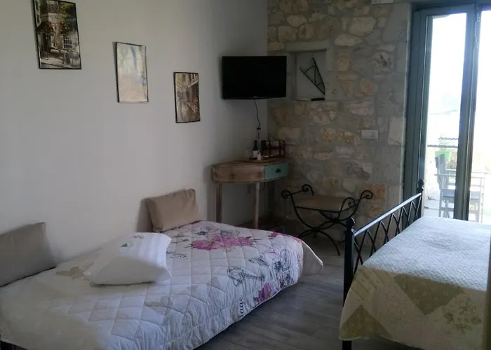 Lydia Apartment Katomerion