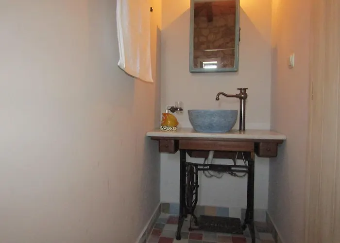 Lydia Apartment Katomerion
