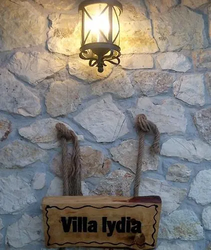 Lydia 公寓
